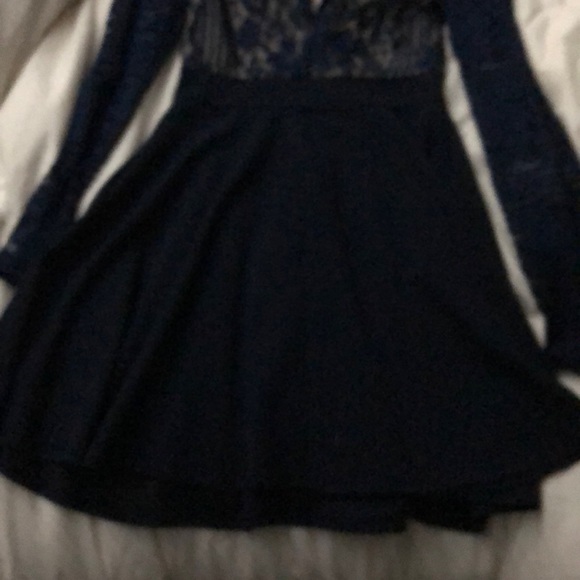 A navy blue size medium dress - Picture 2 of 5